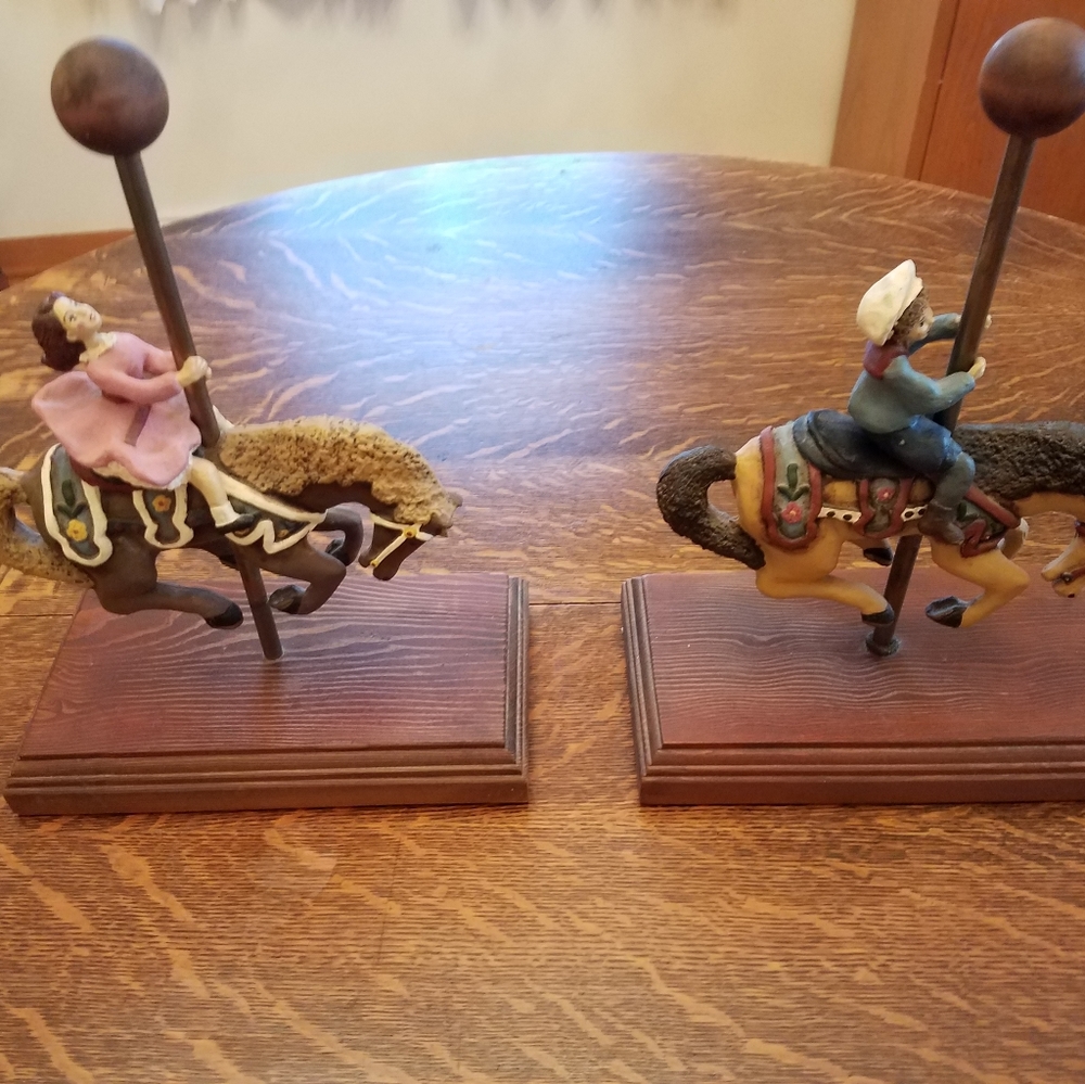 Carousel horse figures